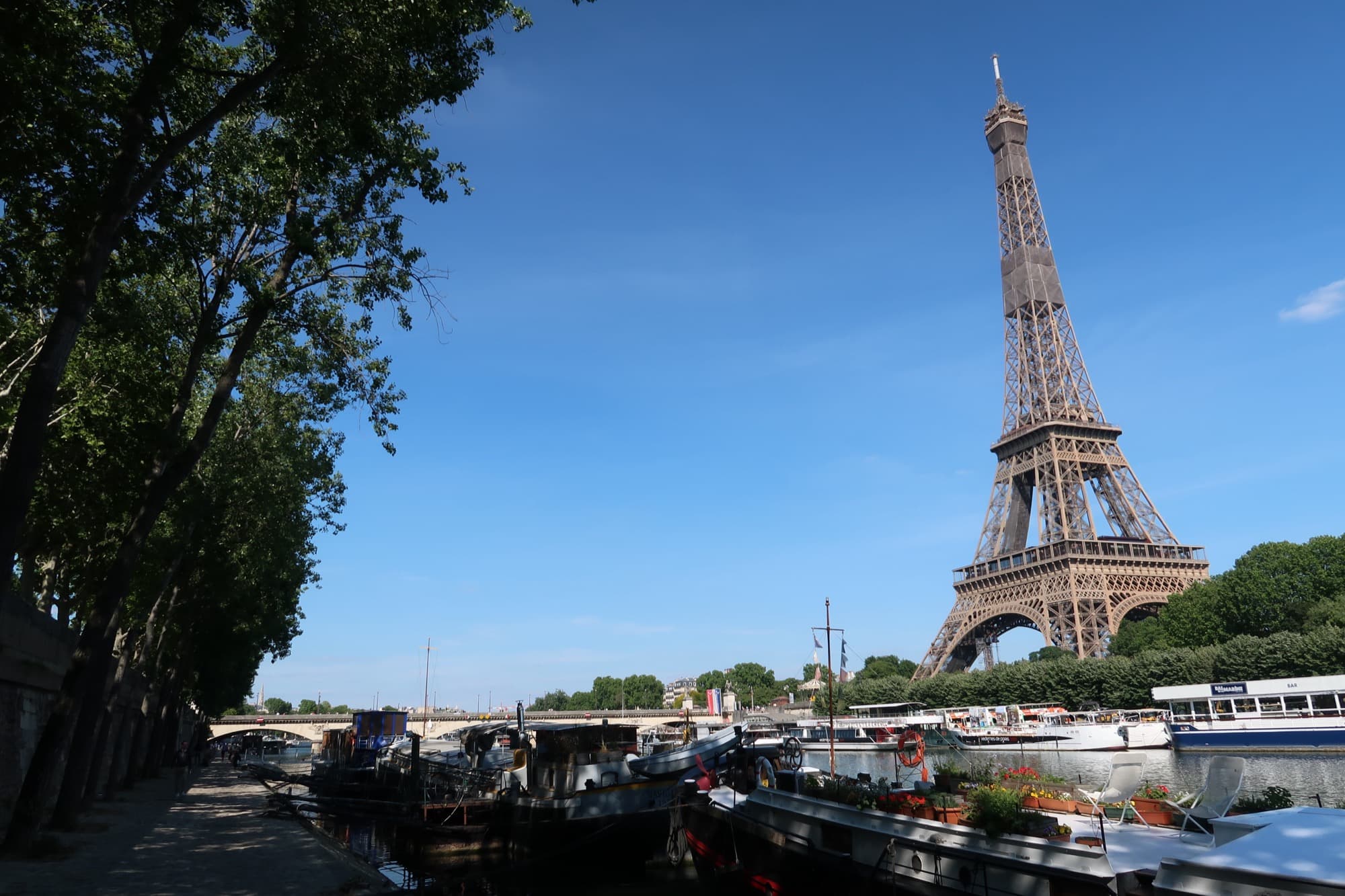 Port Debilly, Paris 16e, amarrage du bateau-restaurant Ducasse sur Seine
