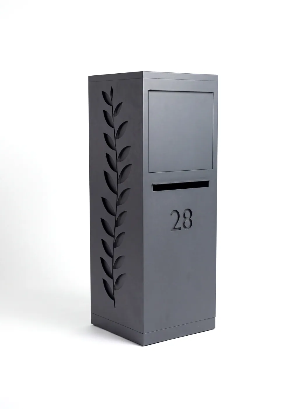 Boîte aux lettres colis sur pied en acier gris anthracite ral 7016, flancs découpés motif Feuillage